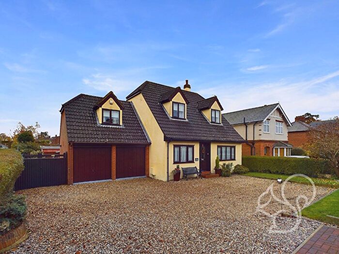 4 Bedroom Detached House For Sale In Straight Road, Colchester, CO3