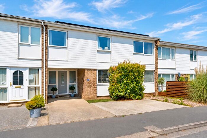 4 Bedroom Semi-Detached House For Sale In Weston Avenue, Royston, SG8