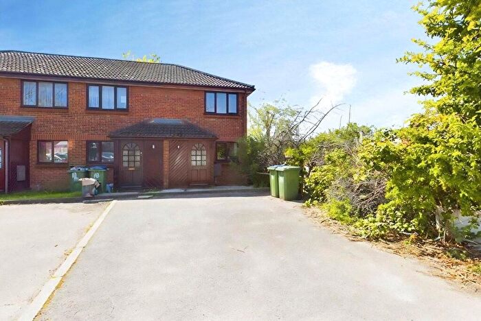 2 Bedroom End Terrace House For Sale In Hardy Close, Southampton, Hampshire, SO15