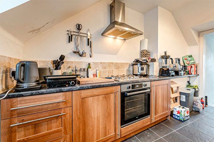 1 Bedroom Flat For Sale In Chaucer Road, Worthing, West Sussex, BN11