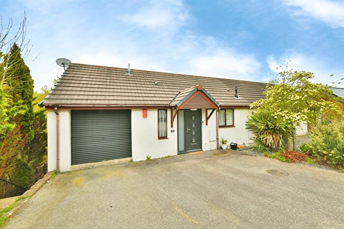 3 Bedroom Semi Detached House For Sale In The Brook, Saltash, PL12