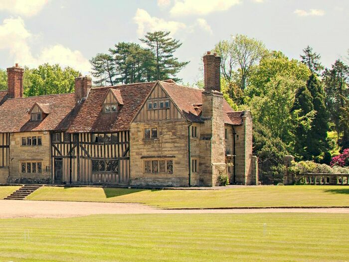 7 Bedroom Detached House For Sale In Homestall Road, Ashurst Wood, East