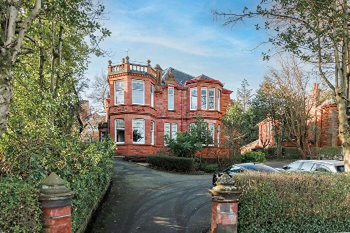 3 Bedroom Flat For Sale In Whittingehame Gardens, Great Western Road, G12