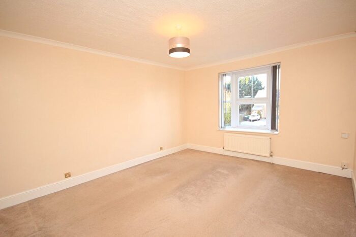 3 Bedroom Flat To Rent In High Street, Flitwick, MK45