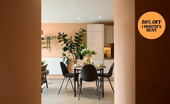 2 Bedroom Apartment To Rent In Candleriggs, Trongate, Glasgow, G1