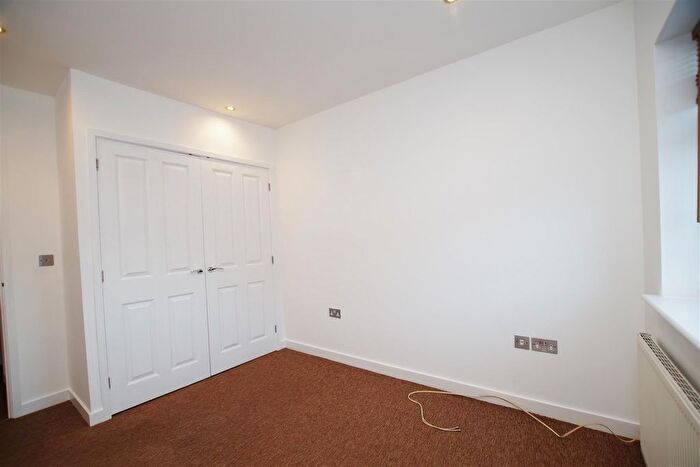 2 Bedroom Semi-Detached House For Sale In Eastcott Hill, Town Centre, SN1