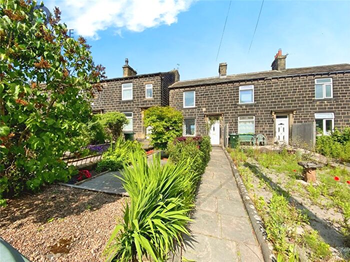 2 Bedroom Terraced House For Sale In Cross Roads, Keighley, Bradford, BD22