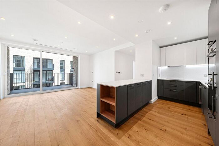 2 Bedroom Apartment To Rent In Fisherton Street, London, NW8