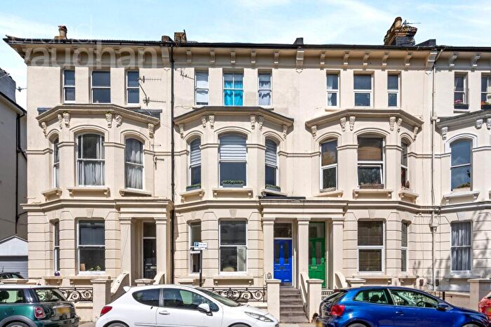 1 Bedroom Flat For Sale In Albert Road, Brighton, East Sussex, BN1