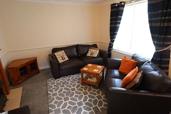 2 Bedroom End Of Terrace House To Rent In Finchale Road, Framwellgate Moor, Durham, DH1