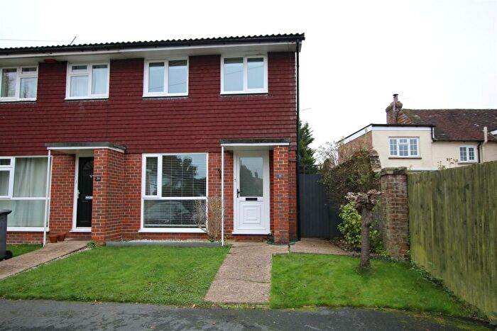 2 Bedroom End Of Terrace House To Rent In Coney Croft, Horsham, RH12