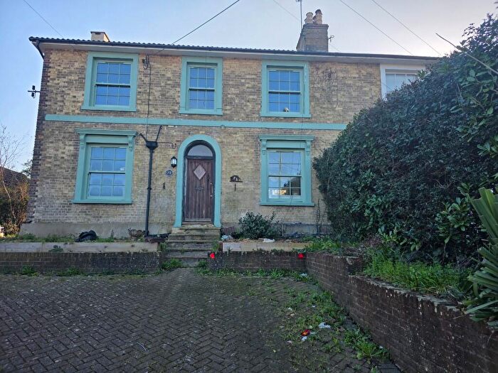 4 Bedroom Semi-Detached House To Rent In Wivelsfield Road, Haywards Heath, West Sussex, RH16