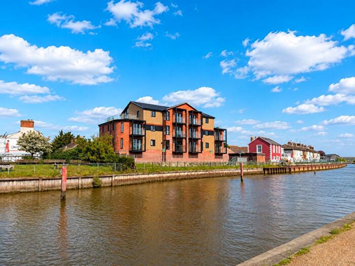 2 Bedroom Flat For Sale In Bridge Road, Great Yarmouth, NR30