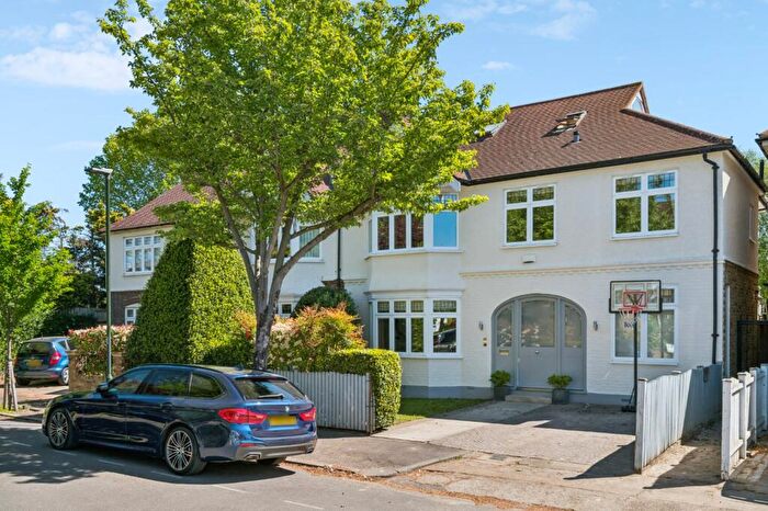 5 Bedroom Semi-Detached House For Sale In Belgrave Road, Barnes, SW13