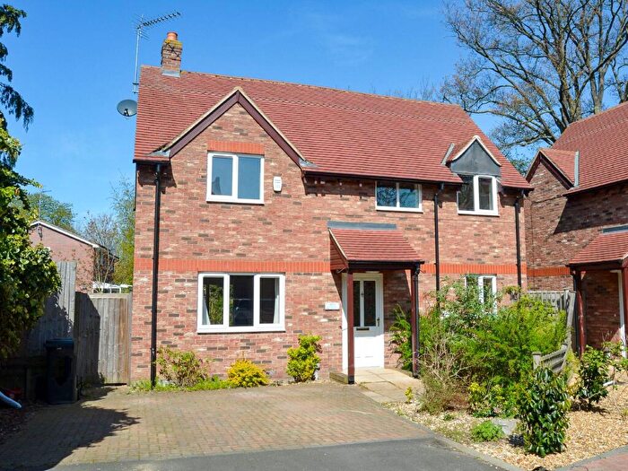 4 Bedroom Detached House To Rent In Watling Street East, Towcester, NN12