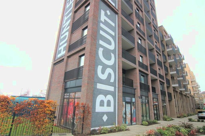 2 Bedroom Flat To Rent In Discovery House West, Palmer Street, Reading, Berkshire, RG1