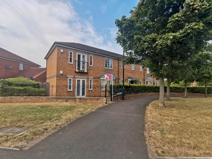 2 Bedroom Flat To Rent In Rosebury Drive, Longbenton, Newcastle Upon Tyne, NE12