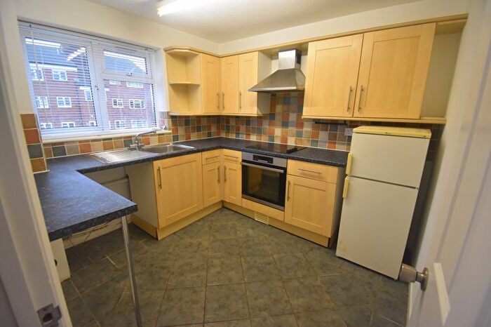 1 Bedroom Flat To Rent In Baker Street, Reading, RG1