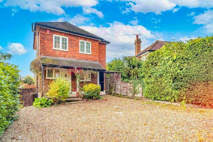 4 Bedroom Terraced House To Rent In Potter Street, HA5