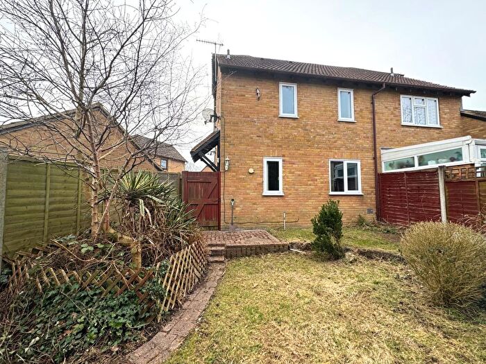 1 Bedroom Property To Rent In Reedmace Close, Singleton, Ashford, TN23