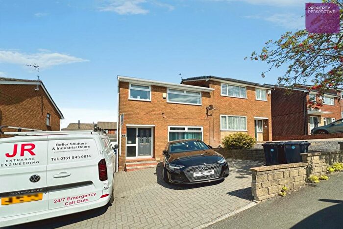 3 Bedroom Semi Detached House For Sale In Scarr Lane, OL2