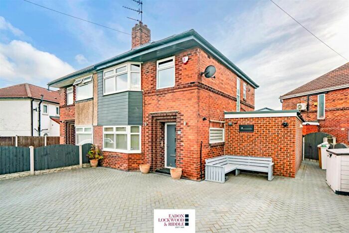 3 Bedroom Semi-Detached House For Sale In Brinsworth Road, Brinsworth, S60