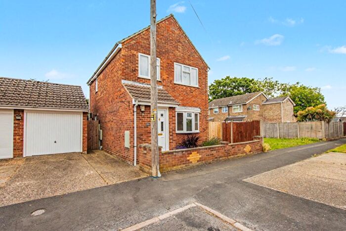 3 Bedroom Detached House For Sale In Cameron Close, Heacham, PE31