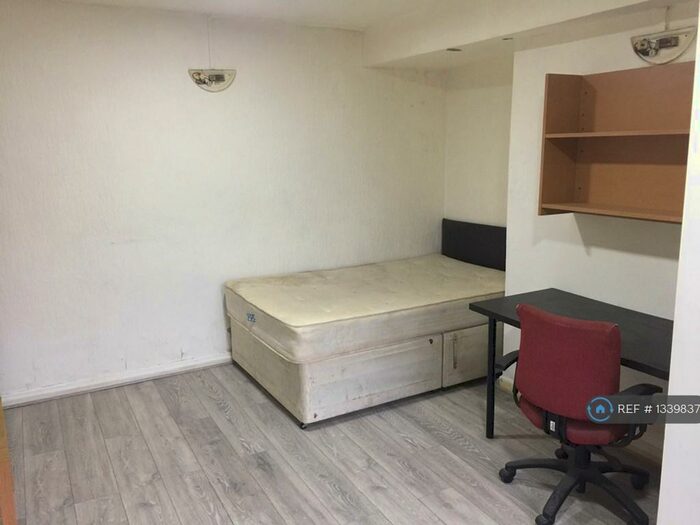 1 Bedroom Flat To Rent In Claremont, Bradford, BD7