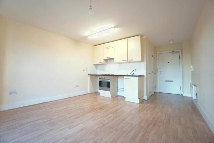 Studio To Rent In Alencon Link, Basingstoke RG21