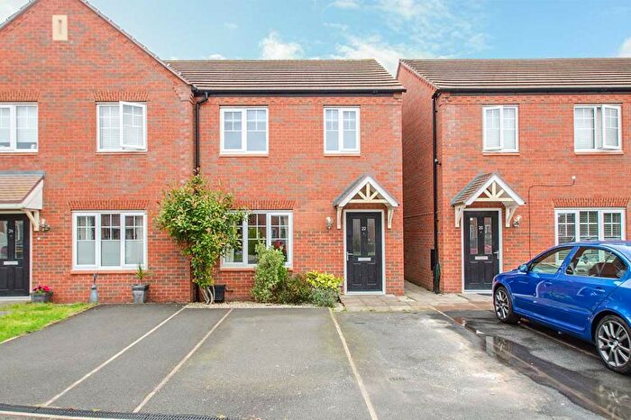 2 Bedroom Semi-Detached House To Rent In Bryant Avenue, Fradley, Lichfield, WS13