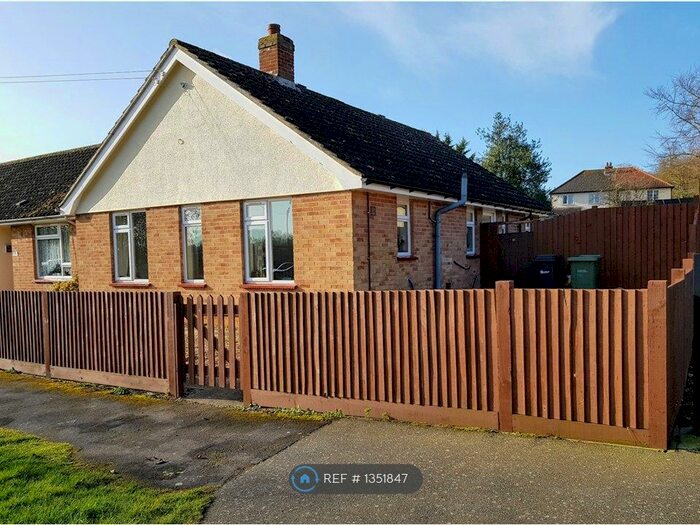 2 Bedroom Bungalow To Rent In Christmas Field, Halstead, CO9