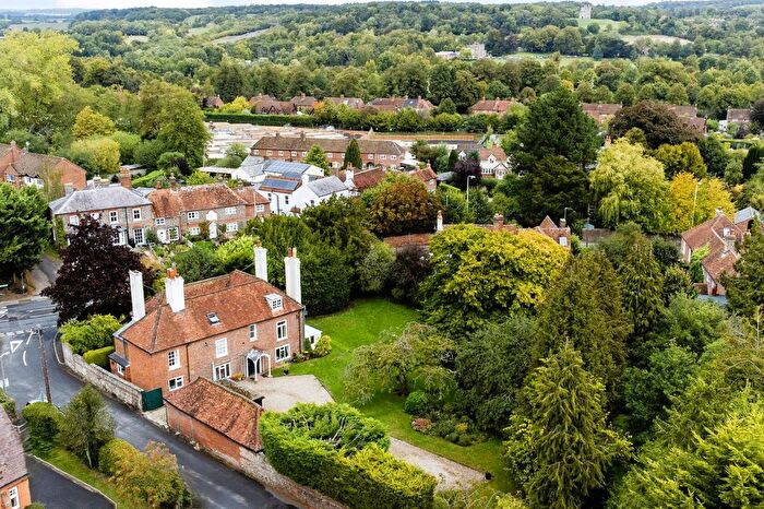 6 Bedroom Detached House For Sale In Speen Lane, Newbury, RG14