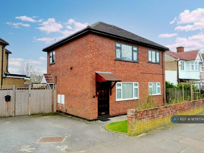 2 Bedroom Maisonette To Rent In Kings Road, Harrow, HA2