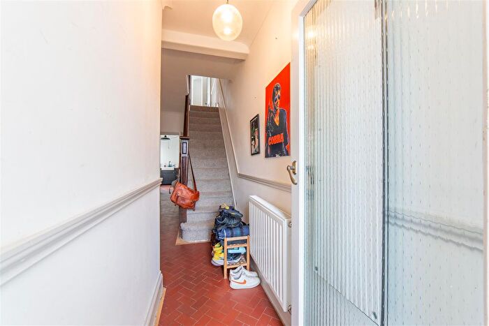 3 Bedroom End Of Terrace House For Sale In Grove Estate, Pontnewynydd, Pontypool, NP4