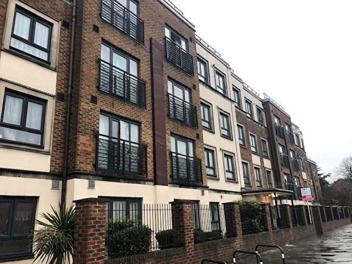 2 Bedroom Flat To Rent In Thornton Road, Thornton Heath, CR7