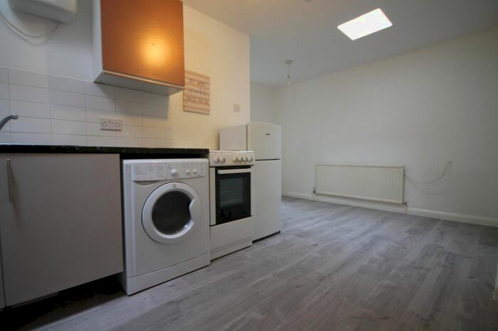 1 Bedroom Flat To Rent In Rochester Parade, High Street, Middlesex, TW13