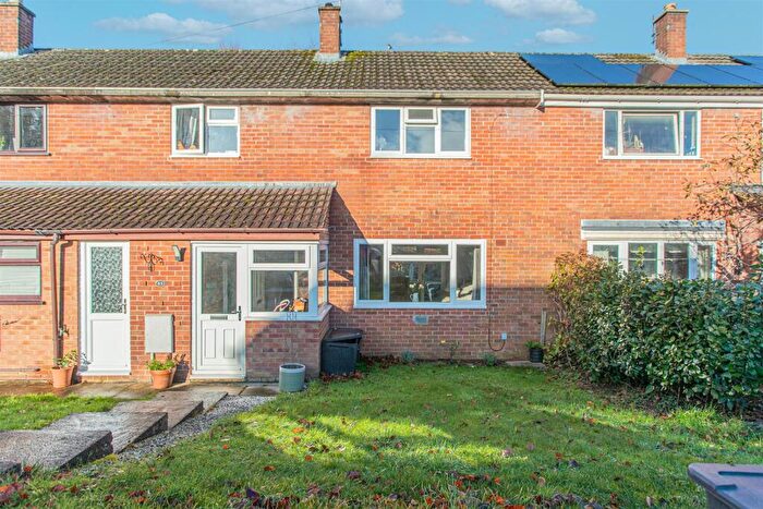 3 Bedroom Terraced House For Sale In Pinewood Way, North Colerne, Chippenham, SN14