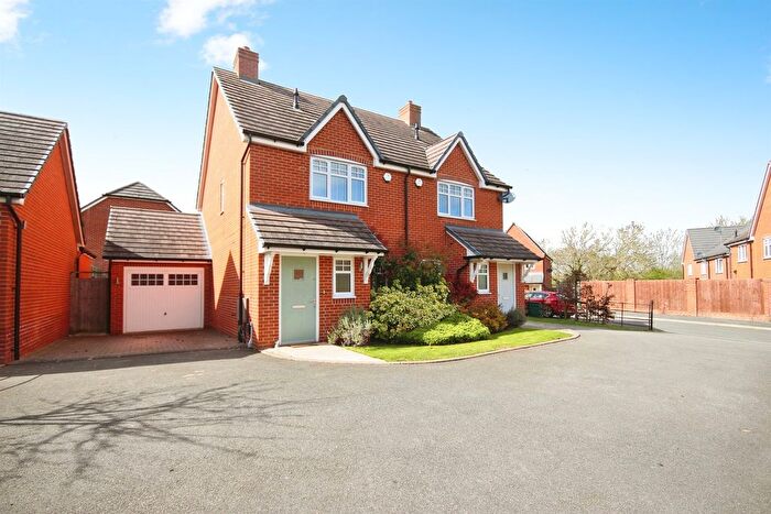 2 Bedroom Semi Detached House For Sale In Leam View, Radford Semele, Leamington Spa, CV31