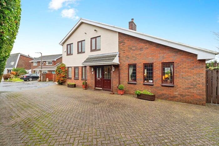 4 Bedroom Detached House For Sale In Bank Side, Westhoughton, Bolton, Greater Manchester, BL5