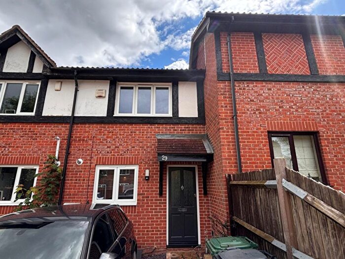 2 Bedroom Terraced House To Rent In Cavendish Road, Redhill, RH1