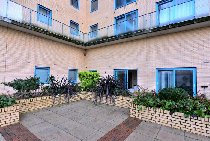 1 Bedroom Flat To Rent In Western Gateway, London, E16