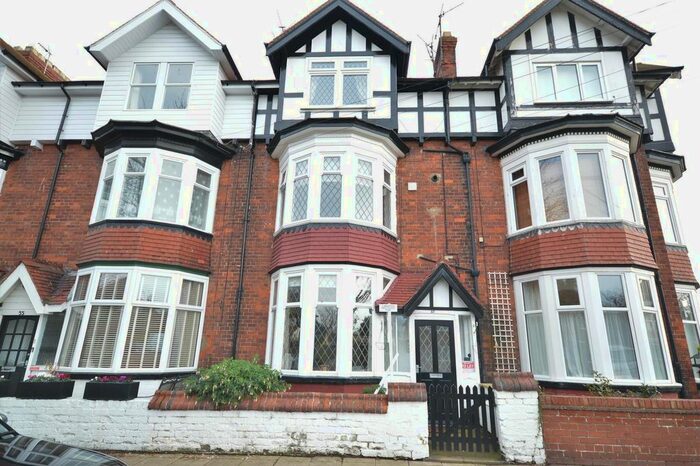 2 Bedroom Flat To Rent In West Avenue, Filey, YO14