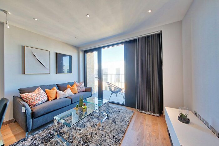1 Bedroom Flat To Rent In Bellwether Lane, Ram Quarter, SW18
