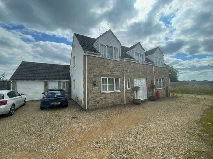 4 Bedroom Detached House To Rent In Packhorse, Purton, SN5