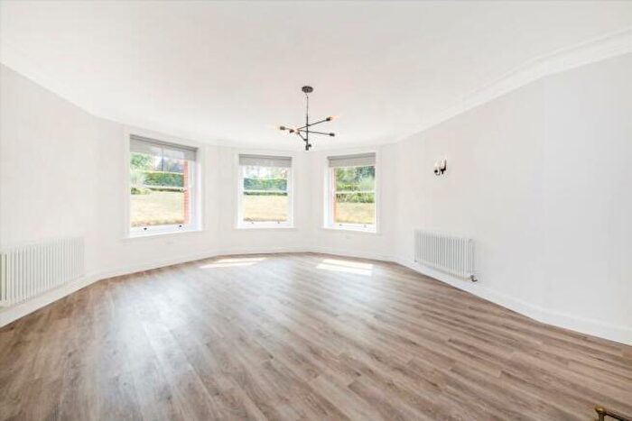 3 Bedroom Flat To Rent In Neville Court, Abbey Road, St Johns Wood, NW8
