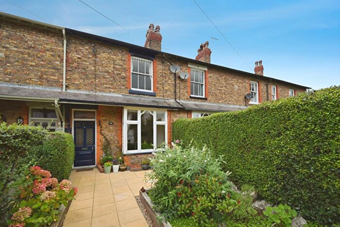 3 Bedroom Terraced House For Sale In Magdalens Road, Ripon, HG4