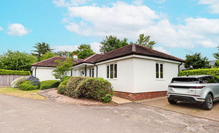 2 Bedroom Detached Bungalow For Sale In Redhall End, Roestock Lane, Colney Heath, AL4