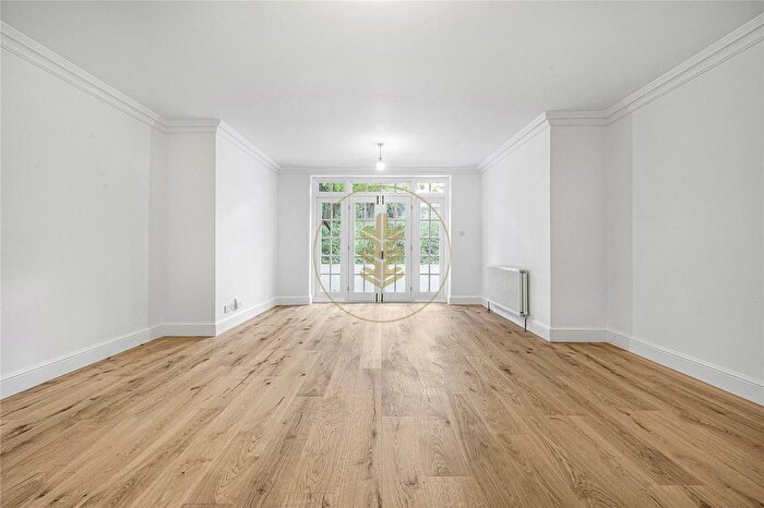 2 Bedroom Flat For Sale In Adamson Road, Belsize Park, London, NW3