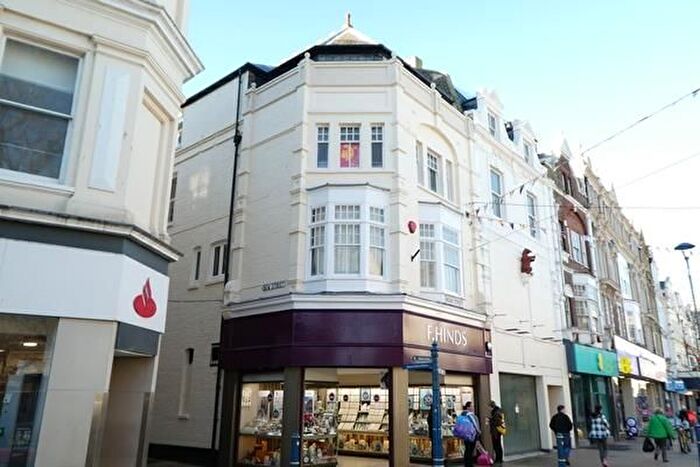 2 Bedroom Flat To Rent In New Street, Dover, CT17