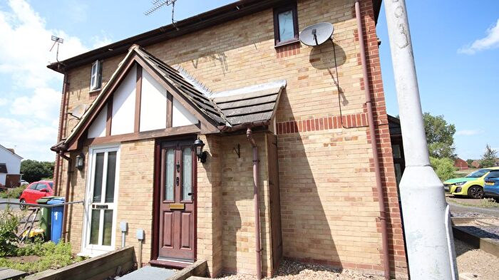 1 Bedroom Terraced House To Rent In Yeates Drive, Sittingbourne, Kent, ME10